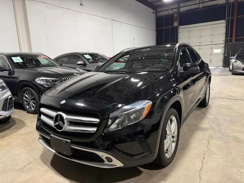 BLACK 2016 Mercedes-Benz GLA-Class 4MATIC