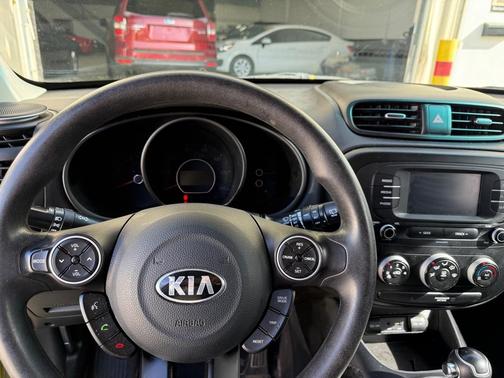 2017 Kia Soul Base