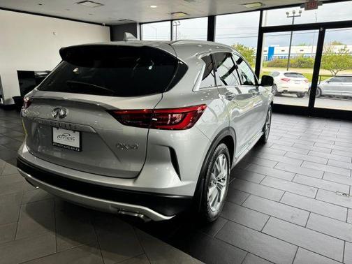 Liquid Platinum 2021 INFINITI QX50 ESSENTIAL