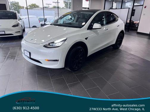 2023 Tesla Model Y Long Range