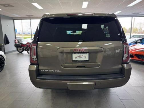 2016 GMC Yukon XL SLE