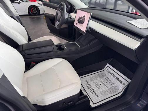 Gray 2022 Tesla Model Y Long Range