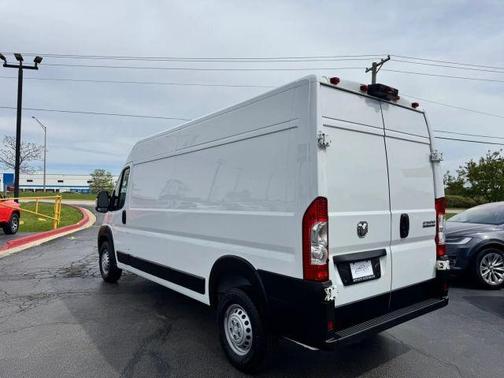 White 2025 RAM ProMaster 2500 High Roof