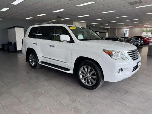2010 Lexus LX 570 Base (A6)