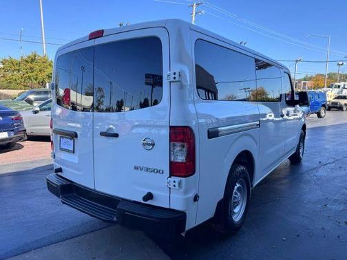 2018 Nissan NV Passenger NV3500 HD S V6/S V8
