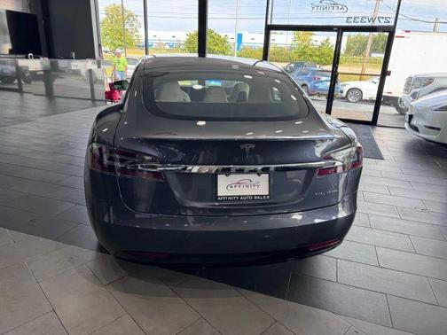 2019 Tesla Model S Standard Range