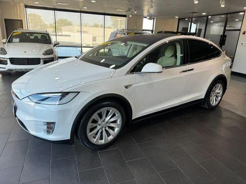 White 2016 Tesla Model X 90D