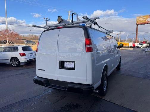 2025 Chevrolet Express 2500 Work Van