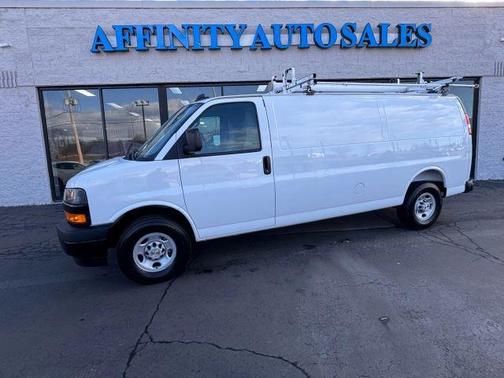 2025 Chevrolet Express 2500 Work Van