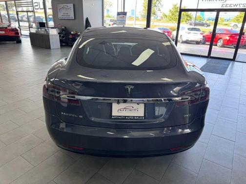 2017 Tesla Model S 75D