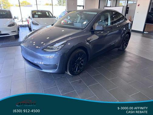 2023 Tesla Model Y Long Range