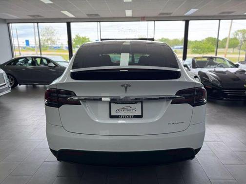 2019 Tesla Model X Long Range