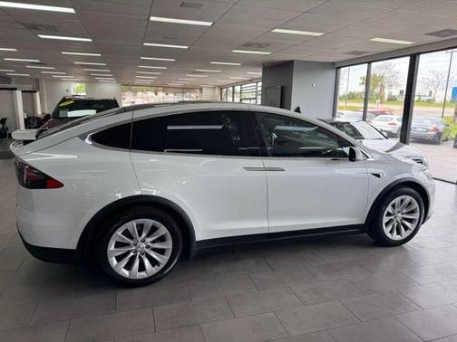 2019 Tesla Model X Long Range