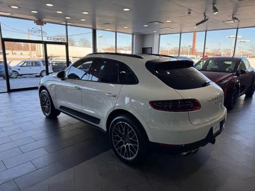 2016 Porsche Macan S