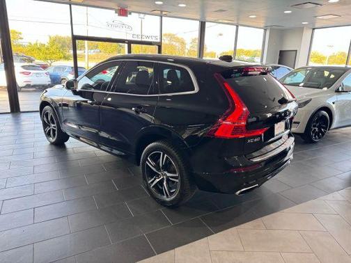 2019 Volvo XC60 T5 R-Design