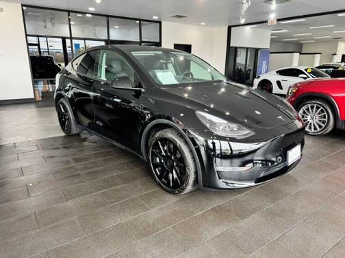 Black 2023 Tesla Model Y Long Range
