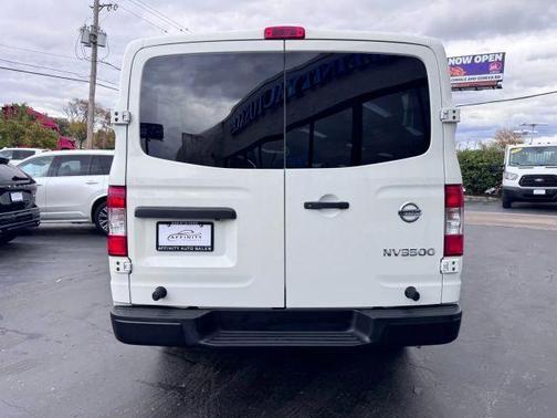 2020 Nissan NV Passenger NV3500 HD S V6/S V8