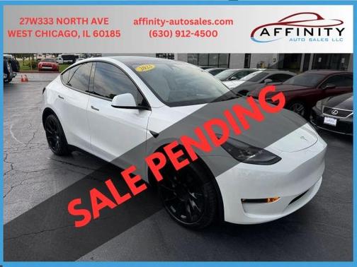 White 2023 Tesla Model Y Long Range