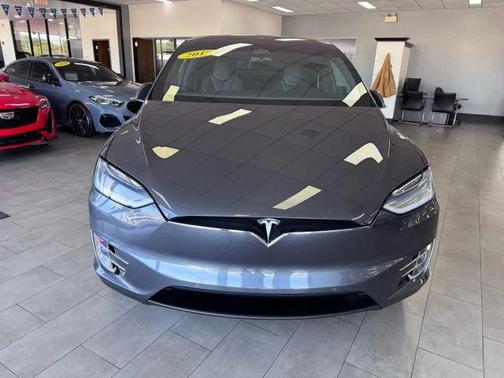 2019 Tesla Model X Long Range