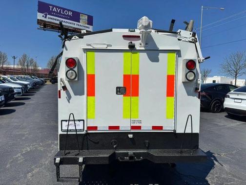 White 2015 Chevrolet Silverado 3500 CAB&CHASSIS