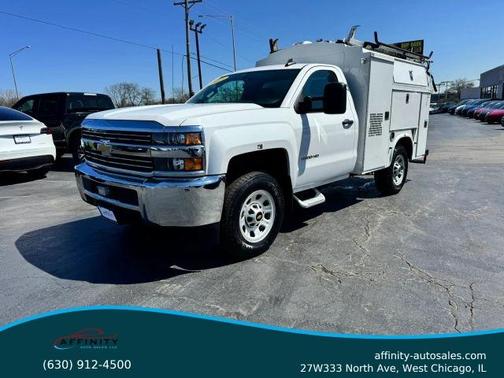 White 2015 Chevrolet Silverado 3500 CAB&CHASSIS