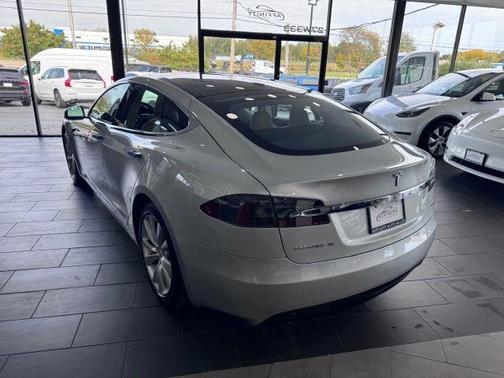 2017 Tesla Model S 75D