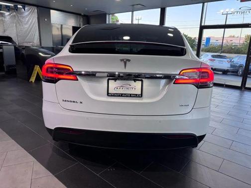 2016 Tesla Model X 90D