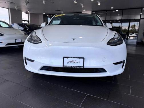 2021 Tesla Model Y Standard Range
