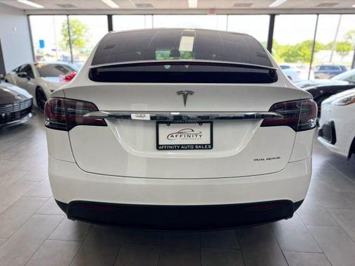2020 Tesla Model X Long Range