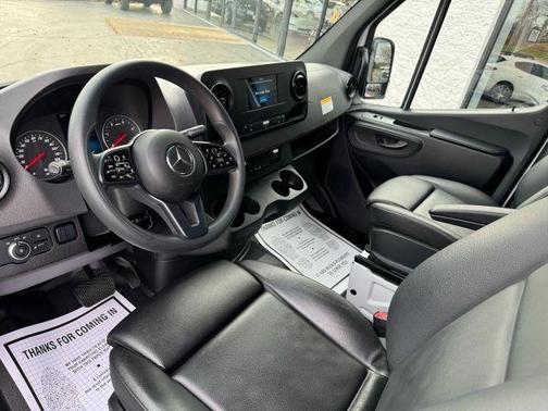 2023 Mercedes-Benz Sprinter 2500 ROOF W/144 WB
