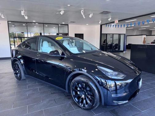2023 Tesla Model Y Long Range