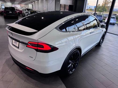 2017 Tesla Model X 90D