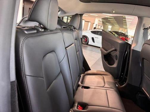 Black 2023 Tesla Model Y Long Range