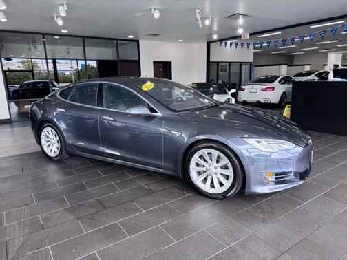 2016 Tesla Model S 75D
