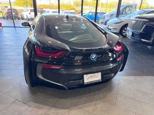 2015 BMW i8 Base