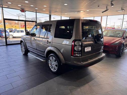 2016 Land Rover LR4 Base