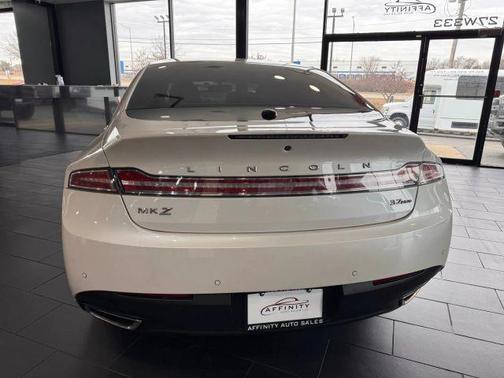 2016 Lincoln MKZ Base