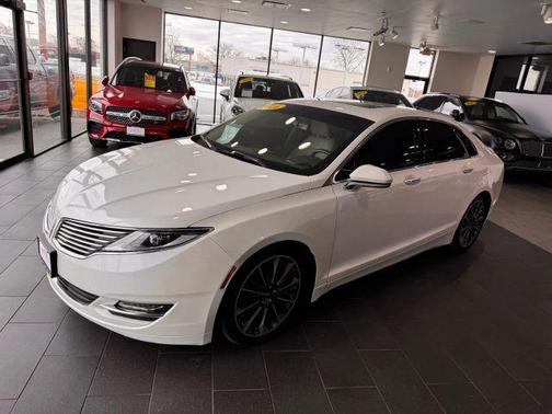 2016 Lincoln MKZ Base