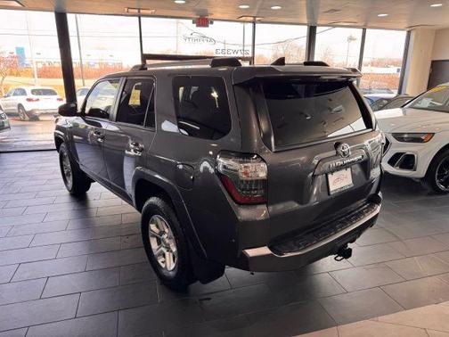 2021 Toyota 4Runner SR5