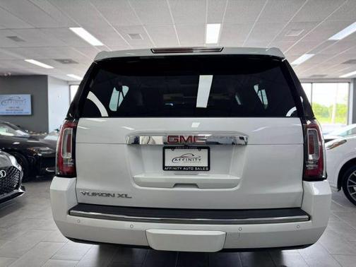 2017 GMC Yukon XL Denali