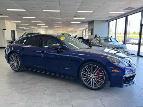 2020 Porsche Panamera GTS