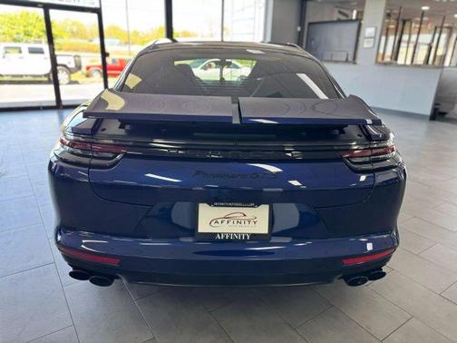 2020 Porsche Panamera GTS