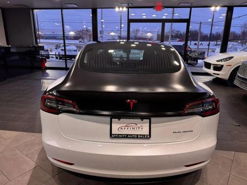 2019 Tesla Model 3 Long Range