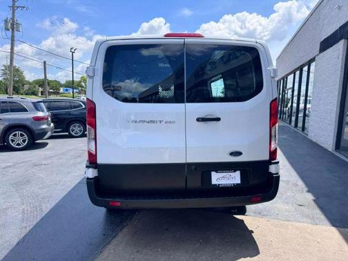 2023 Ford Transit-250 LOW ROOF W/RWB