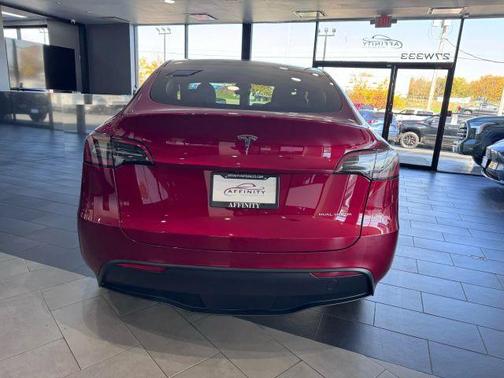 2025 Tesla Model Y Long Range