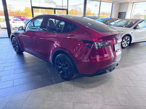 2025 Tesla Model Y Long Range