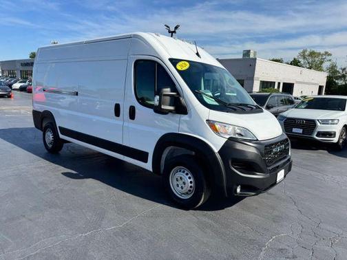 White 2026 RAM ProMaster 2500 High Roof