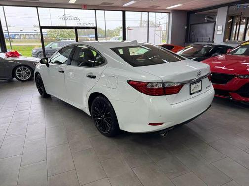 2015 Lexus ES 350 Crafted Line