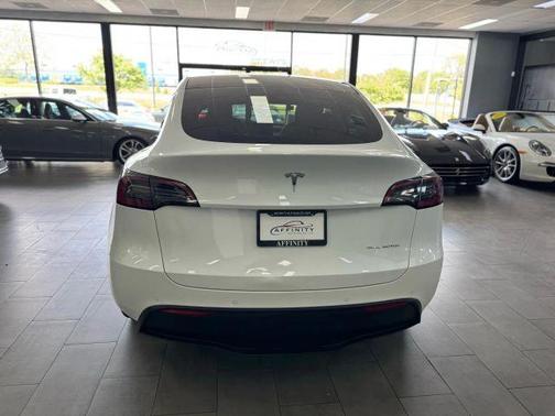 2021 Tesla Model Y Long Range