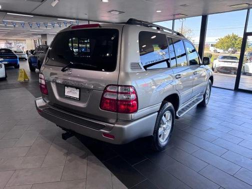 2004 Toyota Land Cruiser